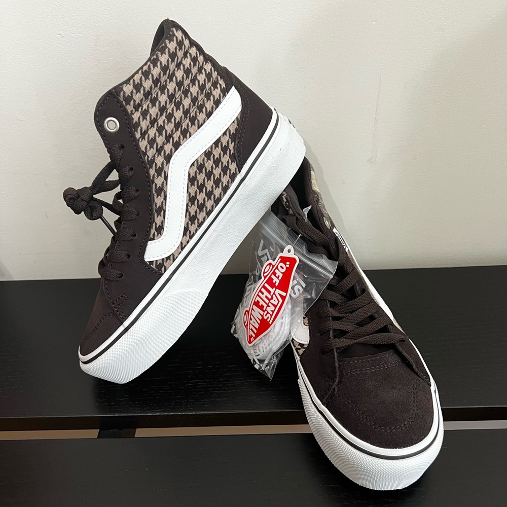 NWT Filmore Hi Pla Shoes in Plaid Mix Brown/White - Picture 2 of 8